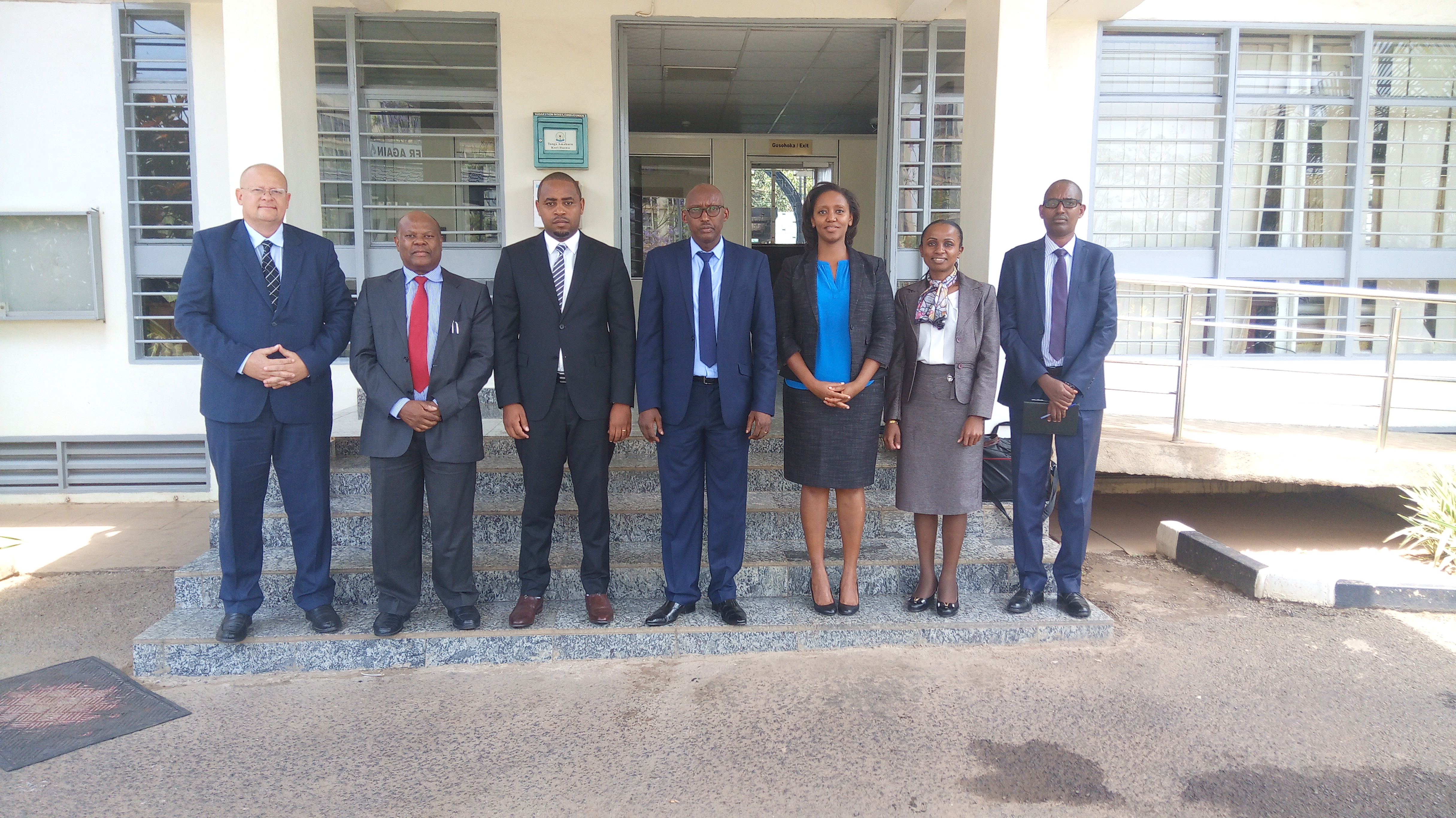 African Airlines Association (AFRAA)  Secretary General, Dr. Elijah Chingosho, RwandAir CEO, Col. Chance Ndagano, the Minister of State in Charge of Transport of the Republic of Rwanda, Ho. Jean de Dieu, and representatives from RwandAir and AFRAA during a meeting on the summit in Kigali, Rwanda recently.  Photo: AFRAA 